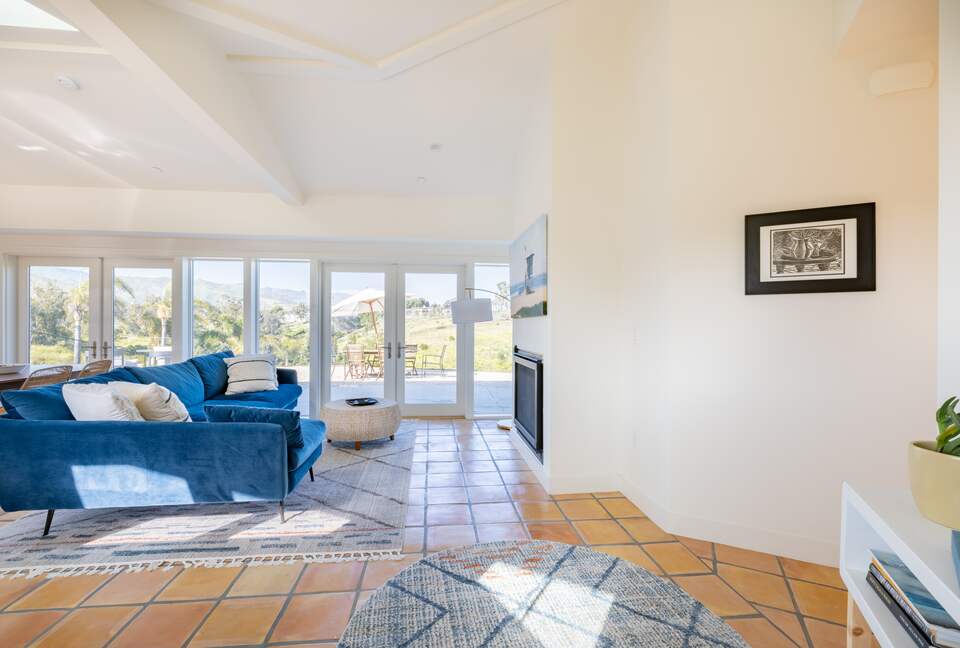 Mid Century Modern Beach House - Malibu, California
