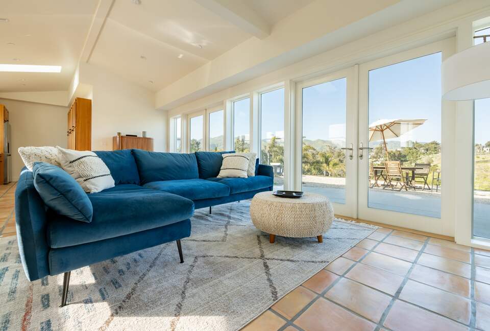 Mid Century Modern Beach House - Malibu, California