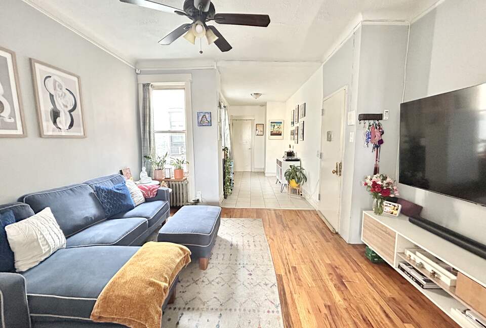 An Absolute Gem - In The Heart of Astoria NYC - Directly on 30th Ave - New York City, New York
