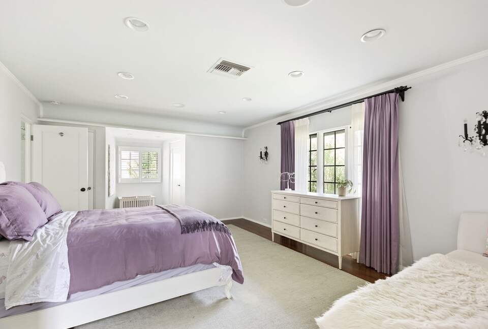 2nd floor guest room with full bed, day bed and private bath