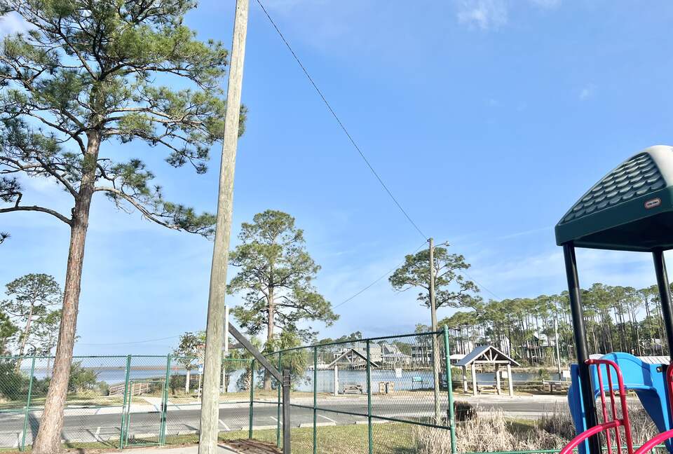 Santa Rosa Beach Waterfront Getaway - Santa Rosa Beach, Florida