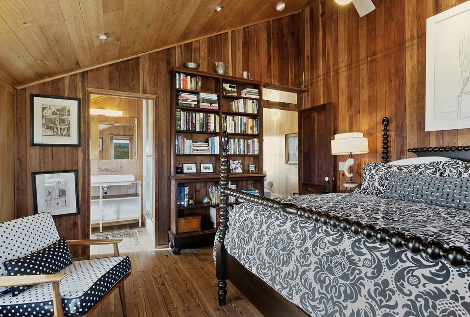 Cape Cod Oceanfront Home in National Seashore - Truro, Massachusetts