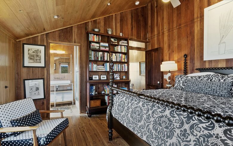 Cape Cod Oceanfront Home in National Seashore - Truro, Massachusetts