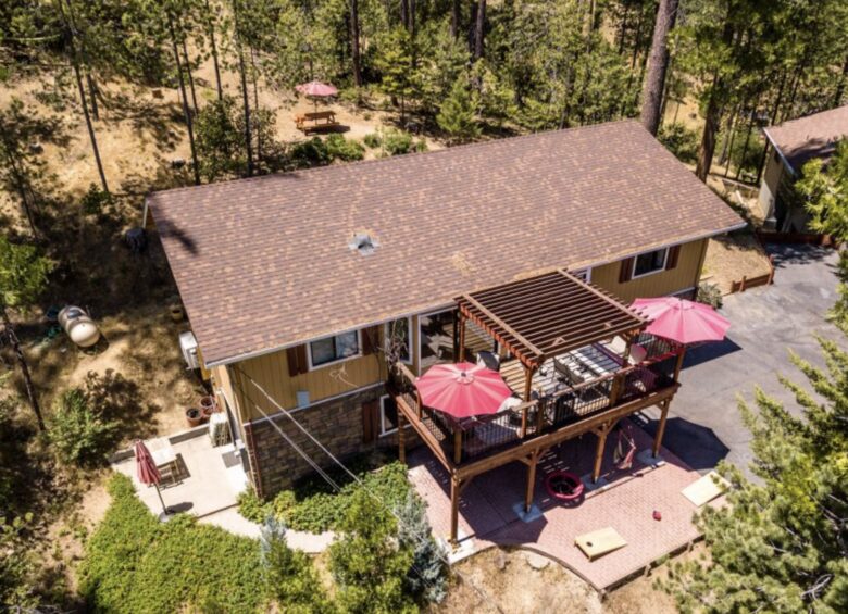 The Happy Place at Yosemite | Outdoor Adventurers Dream with Endless Amenities - Groveland, California