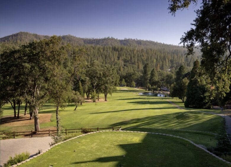 The Happy Place at Yosemite | Outdoor Adventurers Dream with Endless Amenities - Groveland, California