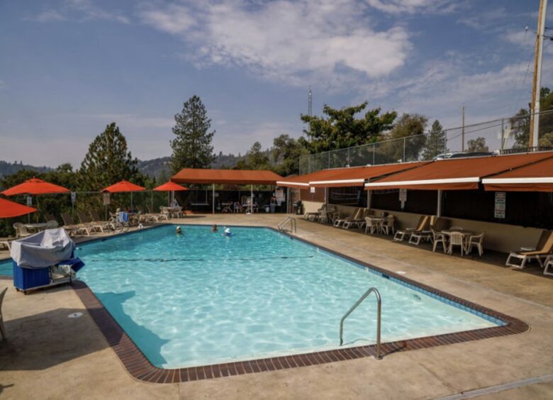 The Happy Place at Yosemite | Outdoor Adventurers Dream with Endless Amenities - Groveland, California