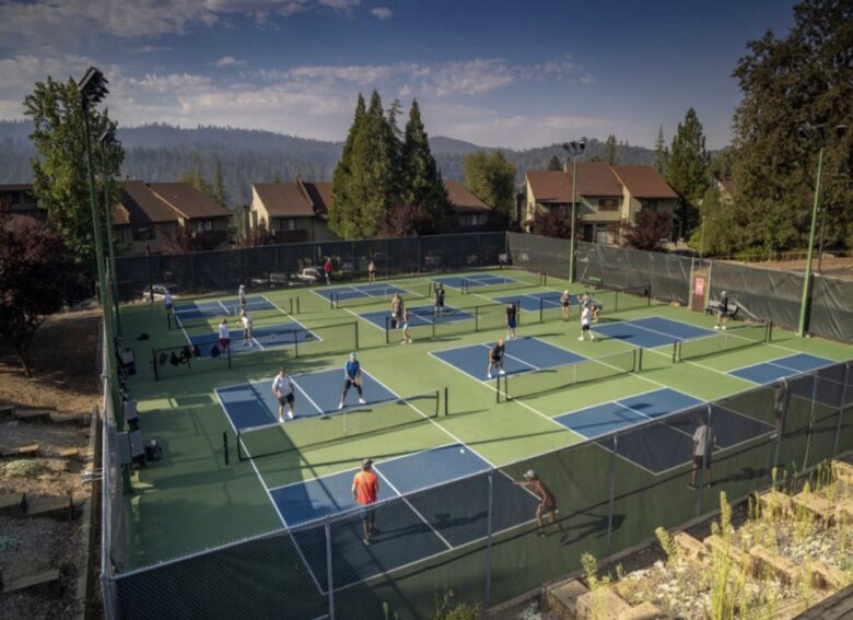 The Happy Place at Yosemite | Outdoor Adventurers Dream with Endless Amenities - Groveland, California