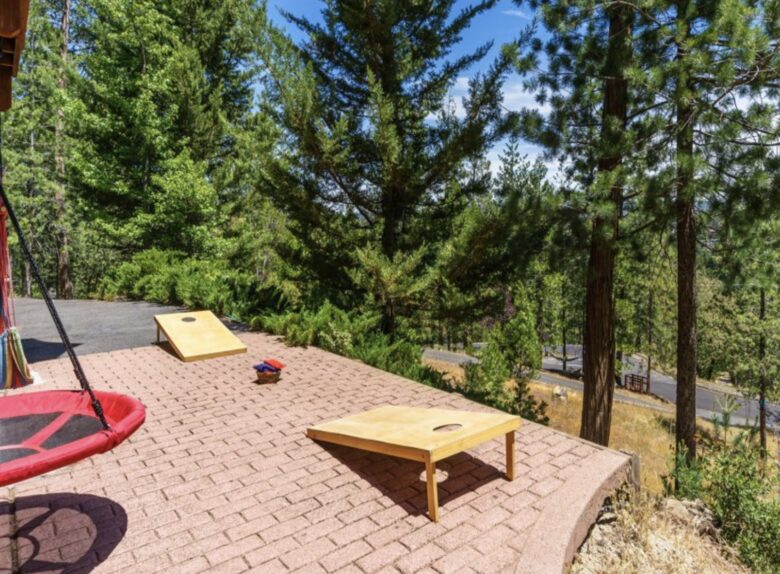 The Happy Place at Yosemite | Outdoor Adventurers Dream with Endless Amenities - Groveland, California