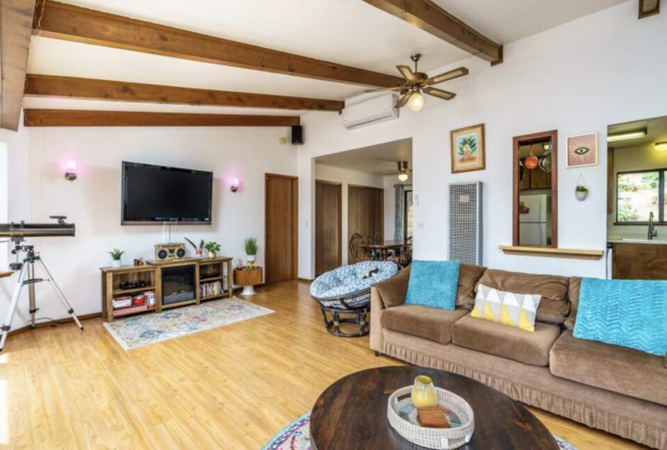 The Happy Place at Yosemite | Outdoor Adventurers Dream with Endless Amenities - Groveland, California