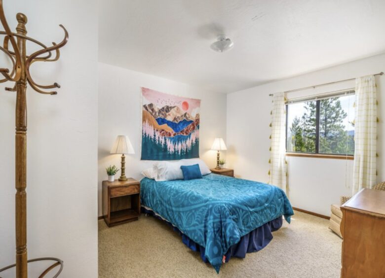 The Happy Place at Yosemite | Outdoor Adventurers Dream with Endless Amenities - Groveland, California