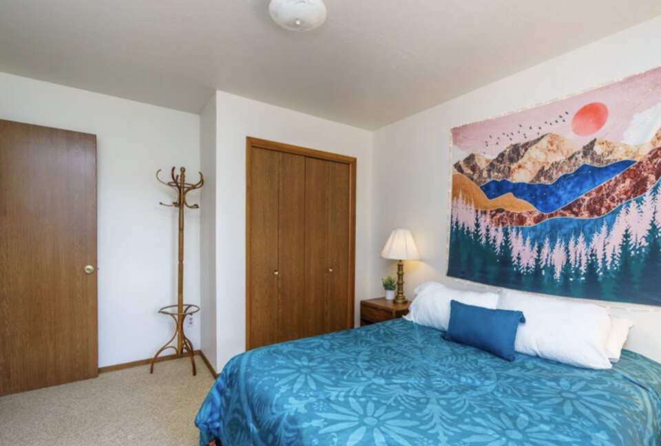 The Happy Place at Yosemite | Outdoor Adventurers Dream with Endless Amenities - Groveland, California