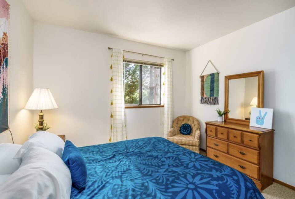 The Happy Place at Yosemite | Outdoor Adventurers Dream with Endless Amenities - Groveland, California