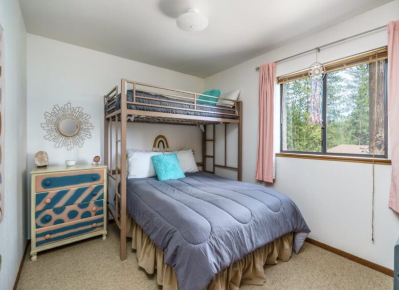 The Happy Place at Yosemite | Outdoor Adventurers Dream with Endless Amenities - Groveland, California