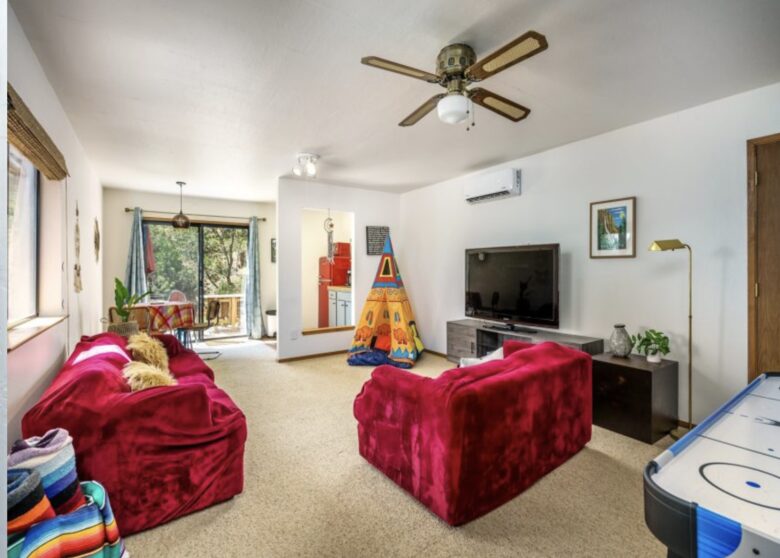 The Happy Place at Yosemite | Outdoor Adventurers Dream with Endless Amenities - Groveland, California