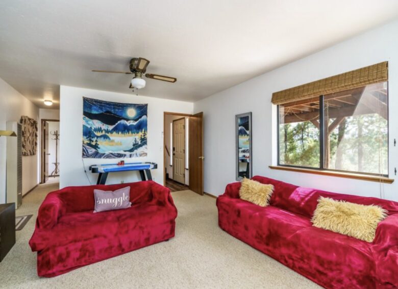 The Happy Place at Yosemite | Outdoor Adventurers Dream with Endless Amenities - Groveland, California