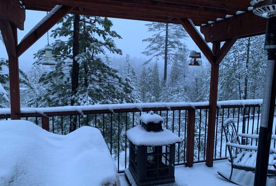 The Happy Place at Yosemite | Outdoor Adventurers Dream with Endless Amenities - Groveland, California