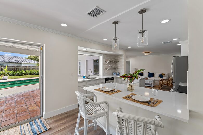 Jupiter Pool House | Minutes to best beaches and golf - Jupiter, Florida