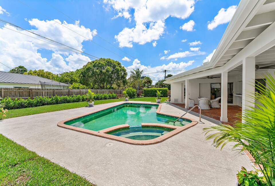 Jupiter Pool House | Minutes to best beaches and golf - Jupiter, Florida