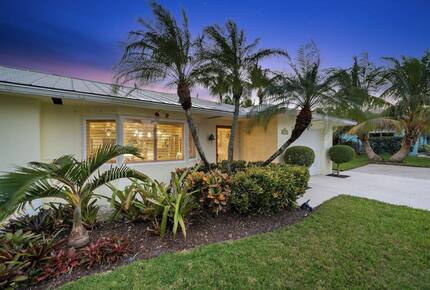 Amazing Jupiter Tropical Pool House - Jupiter, Florida