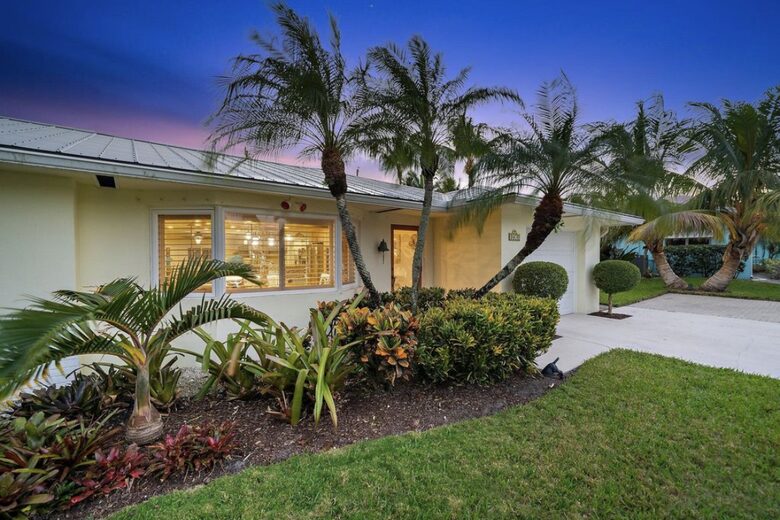 Amazing Jupiter Tropical Pool House - Jupiter, Florida