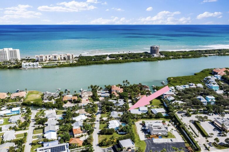Amazing Jupiter Tropical Pool House - Jupiter, Florida