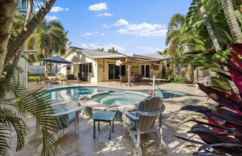 Amazing Jupiter Tropical Pool House - Jupiter, Florida