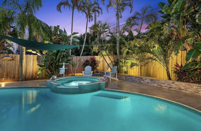 Amazing Jupiter Tropical Pool House - Jupiter, Florida