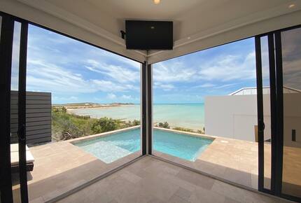 Modern Beachfront 2bd/2.5bth | With Rooftop Terrace and Pool - Providenciales, Turks and Caicos Islands