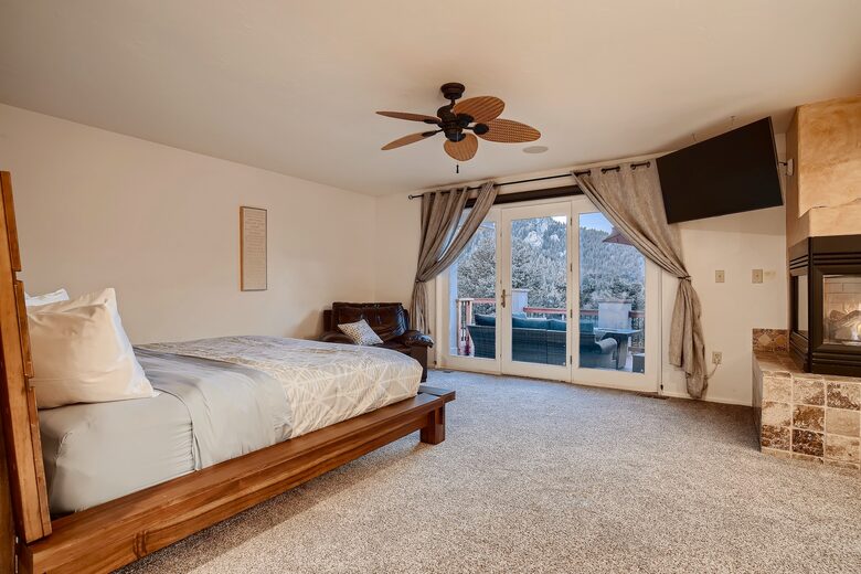 Entertainer's Dream in Evergreen - Evergreen, Colorado