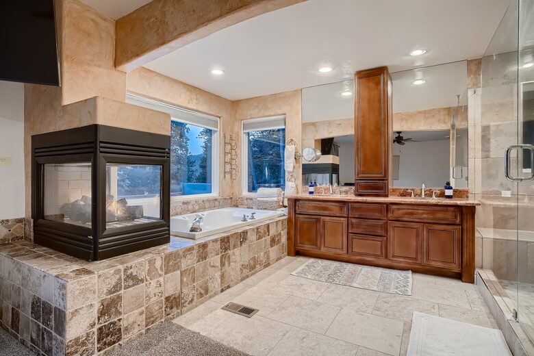 Entertainer's Dream in Evergreen - Evergreen, Colorado