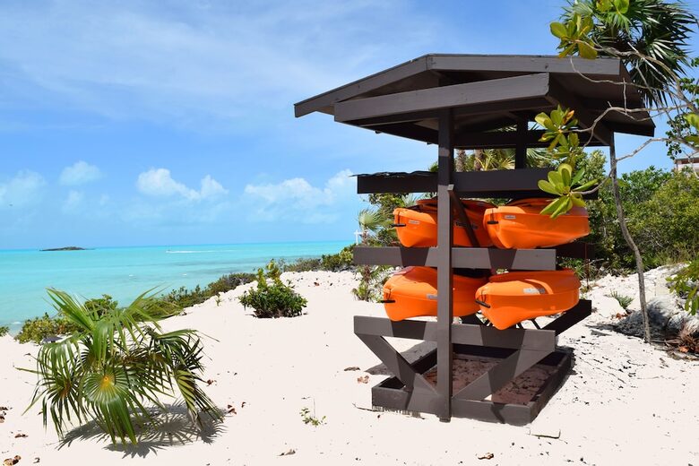 Modern Beachfront 2brdm/2bath | With pool & incredible view! - Providenciales, Turks and Caicos Islands