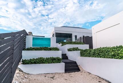 Modern Beachfront 2brdm/2bath | With pool & incredible view! - Providenciales, Turks and Caicos Islands