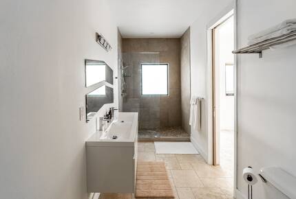 Modern Beachfront 2brdm/2bath | With pool & incredible view! - Providenciales, Turks and Caicos Islands