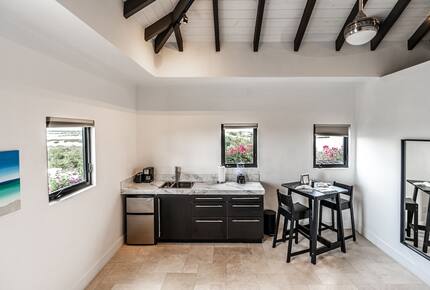 Modern Beachfront 2brdm/2bath | With pool & incredible view! - Providenciales, Turks and Caicos Islands