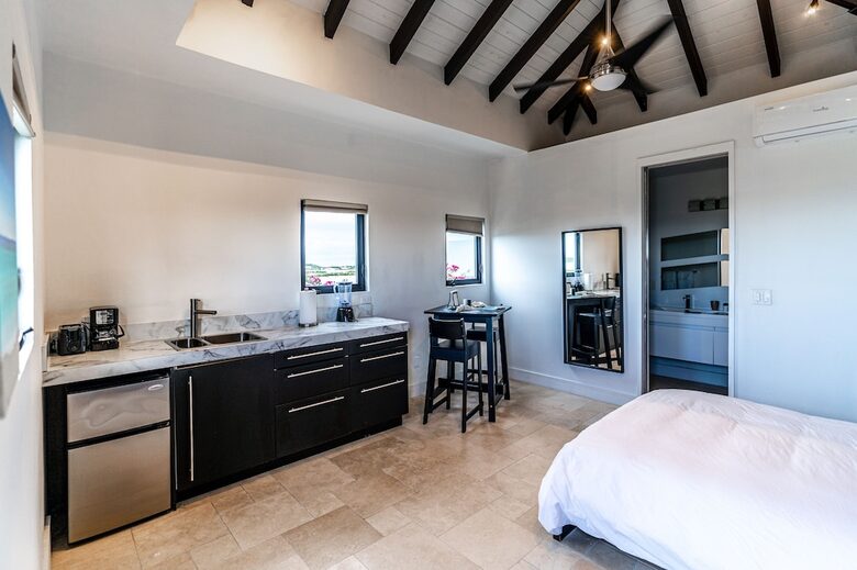 Modern Beachfront 2brdm/2bath | With pool & incredible view! - Providenciales, Turks and Caicos Islands