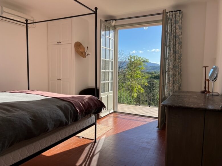 La Vigie French Countryside Cottage with a Pool - Apt, France