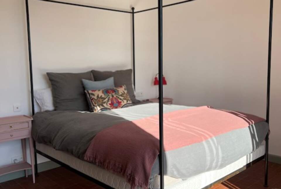 La Vigie French Countryside Cottage with a Pool - Apt, France