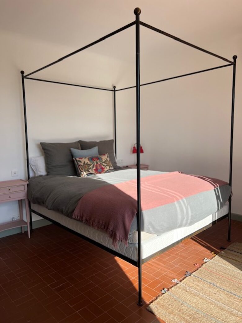 La Vigie French Countryside Cottage with a Pool - Apt, France