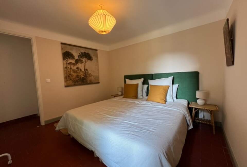 La Vigie French Countryside Cottage with a Pool - Apt, France