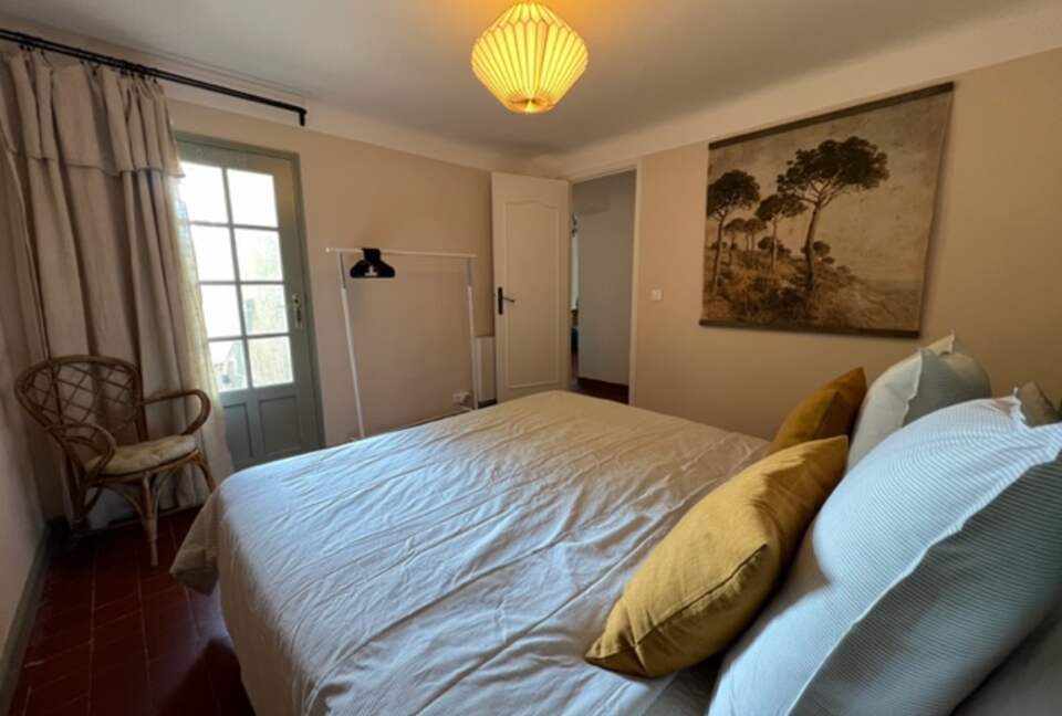 La Vigie French Countryside Cottage with a Pool - Apt, France