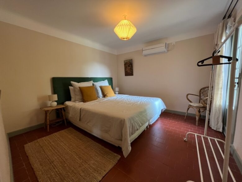 La Vigie French Countryside Cottage with a Pool - Apt, France