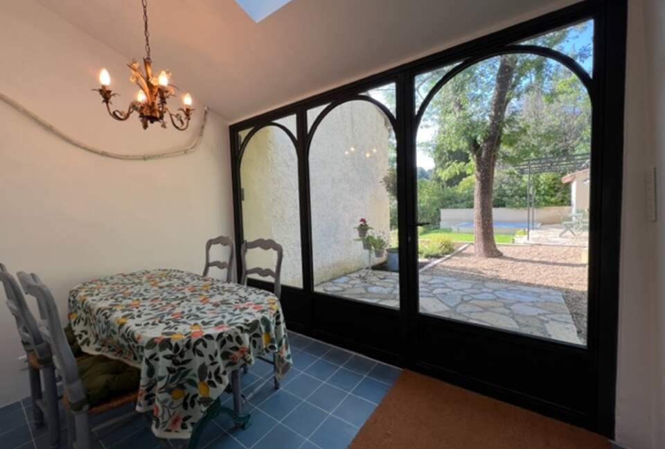 La Vigie French Countryside Cottage with a Pool - Apt, France