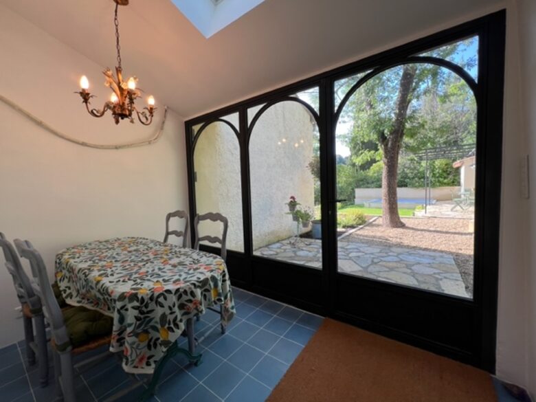 La Vigie French Countryside Cottage with a Pool - Apt, France