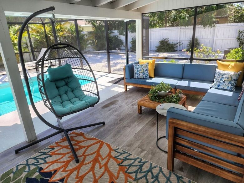 Sarasota Pool House - Heated Pool - EV Charger - Close to Beaches! - Sarasota, Florida