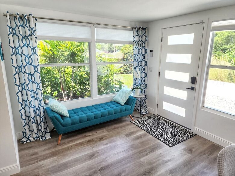 Sarasota Pool House - Heated Pool - EV Charger - Close to Beaches! - Sarasota, Florida