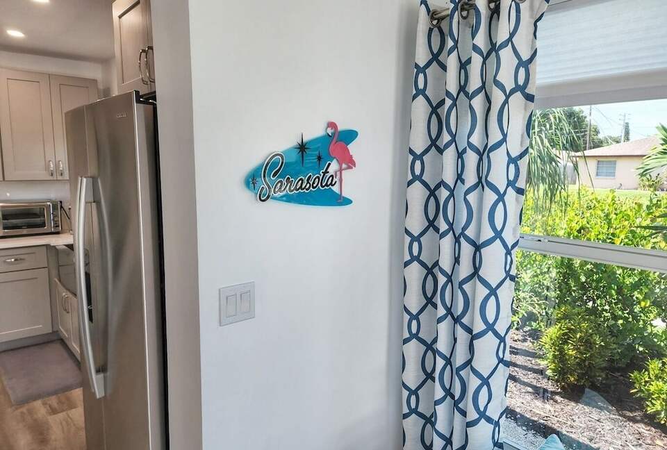 Sarasota Pool House - Heated Pool - EV Charger - Close to Beaches! - Sarasota, Florida