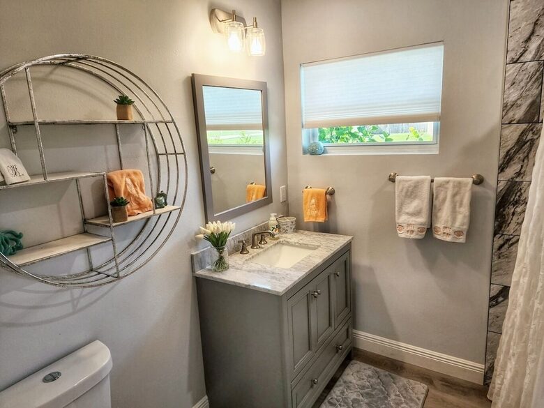 Sarasota Pool House - Heated Pool - EV Charger - Close to Beaches! - Sarasota, Florida