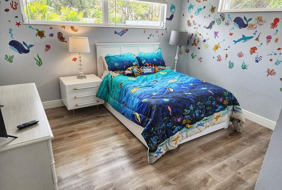 Sarasota Pool House - Heated Pool - EV Charger - Close to Beaches! - Sarasota, Florida