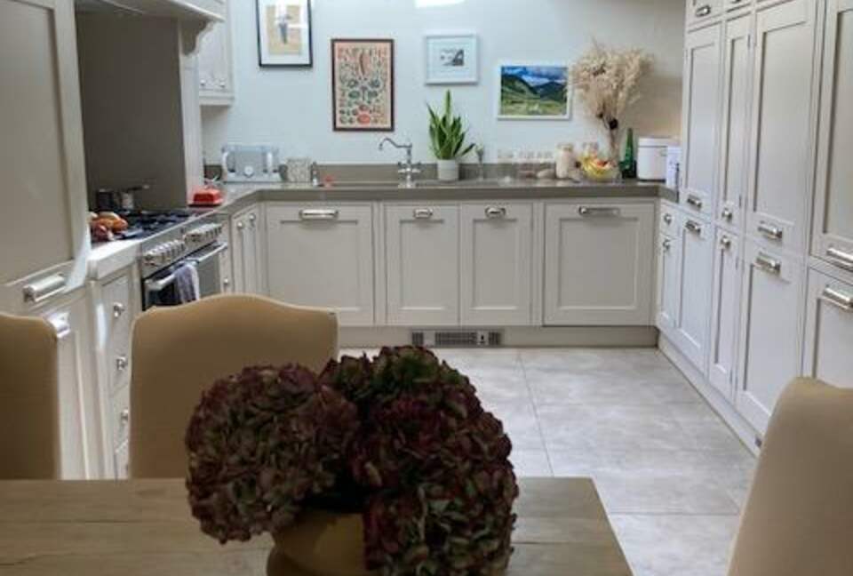 The Coach House | Holland Park - London, United Kingdom