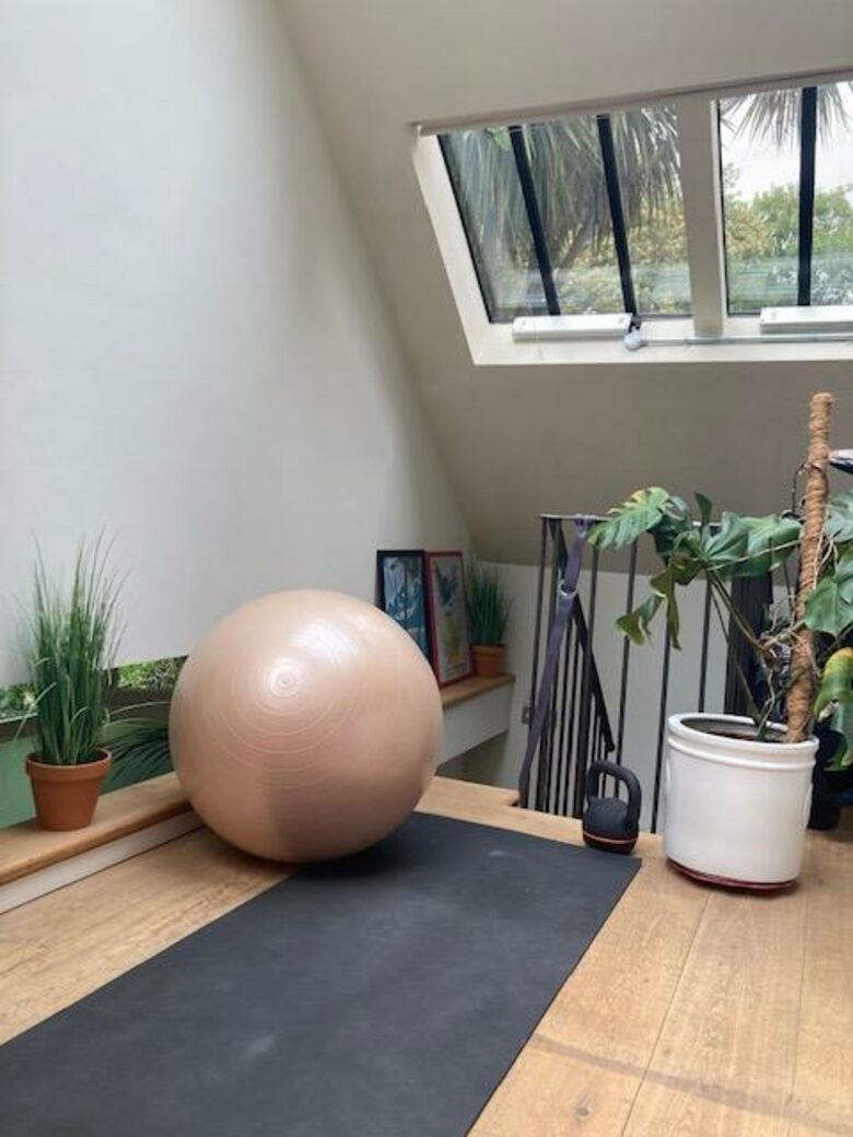 The Coach House | Holland Park - London, United Kingdom